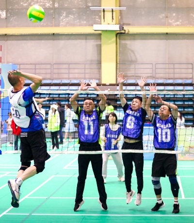 “氣”場(chǎng)全開(kāi)！長(zhǎng)沙市應(yīng)急管理系統(tǒng)“天心杯”氣排球比賽成功舉行